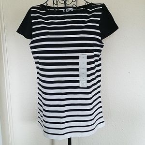 LIZ CLAIBORNE  DRESSY TEE SHIRT